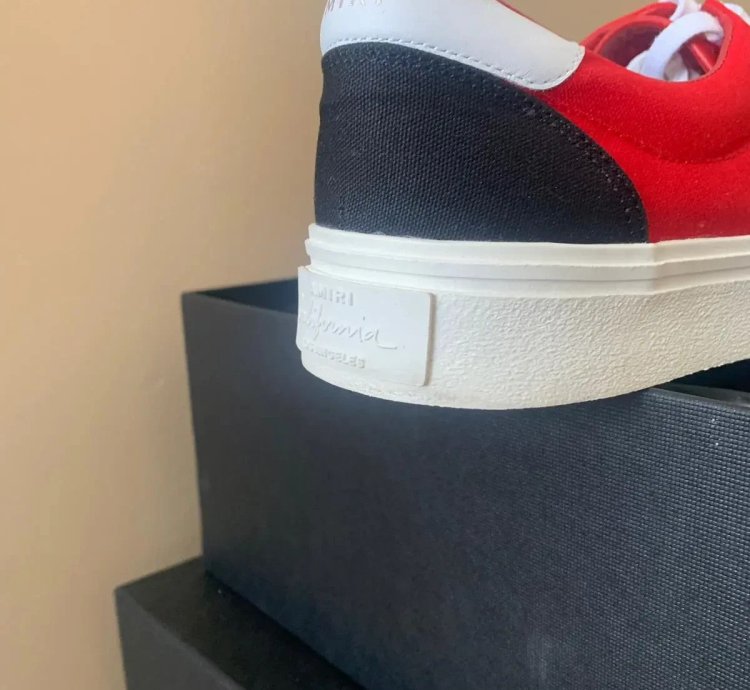 Low Top Skeleton Sneaker In Black Red