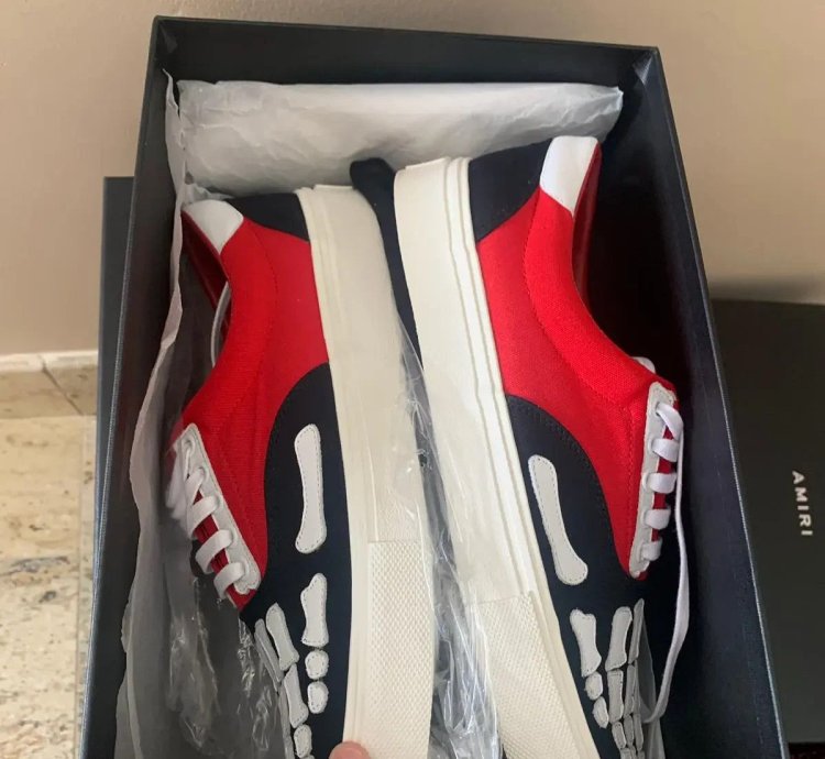Low Top Skeleton Sneaker In Black Red