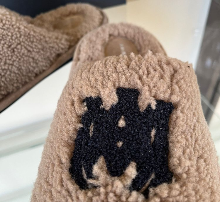 Ma Shearling Lux Slipper In Camel