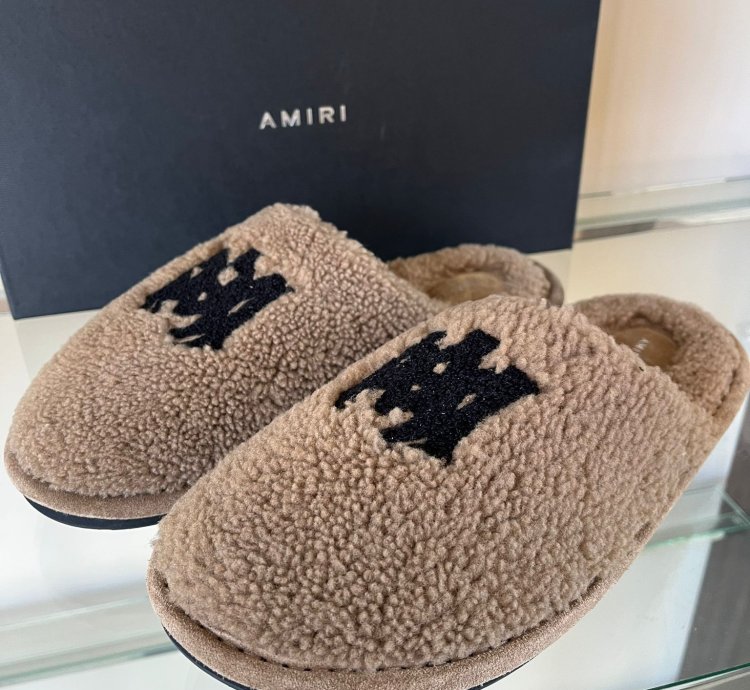 Ma Shearling Lux Slipper In Camel