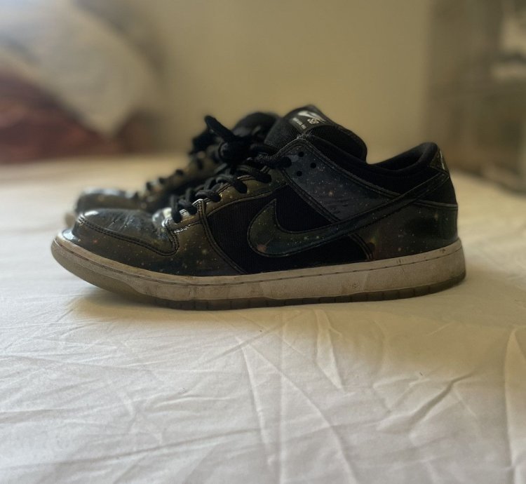 Nike Sb Dunk Low Intergalactic 420