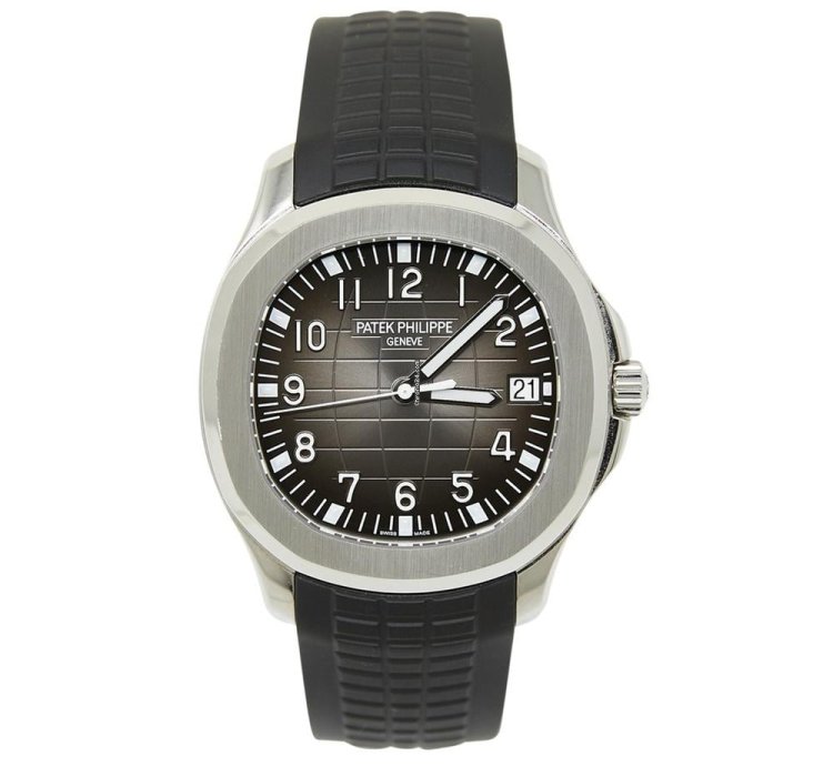 Patek Philippe Aquanaut Stainless Steel Black Dial Complete Set Mint 2022