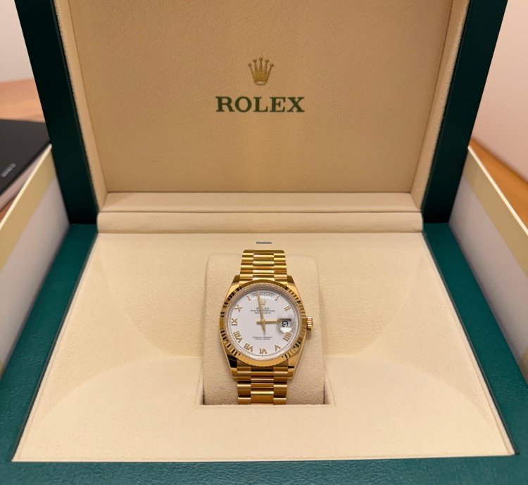 Rolex Day-date 36 36mm Gold White Face Roman Numbers