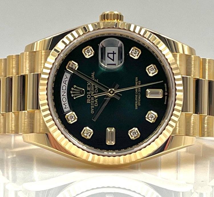 Rolex Day-date 36 36mm Green Ombre Diamond Dial Yellow Gold Bracelet 128238 Unworn 2023