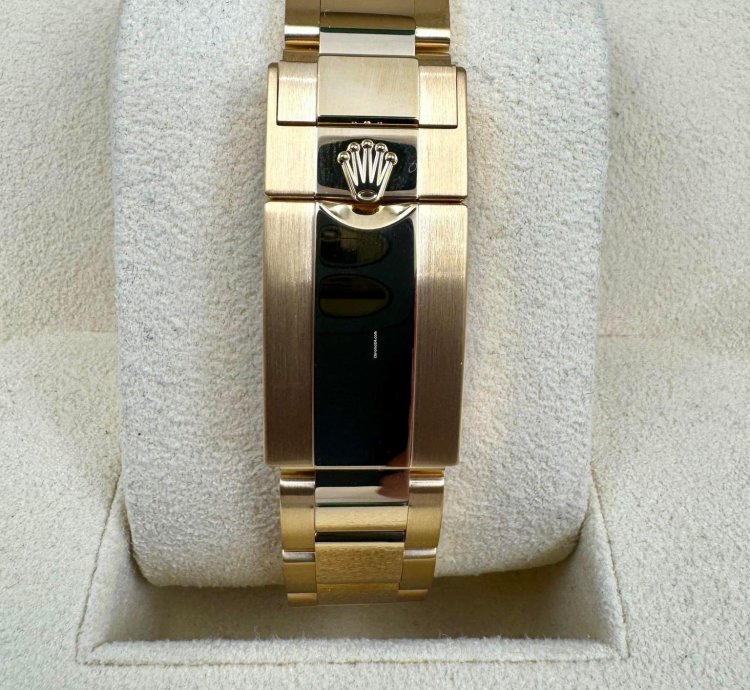 Rolex Daytona 126508 Yellow Gold Black Dial Unworn 2024