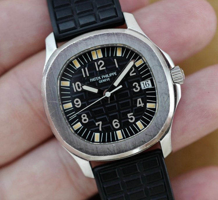 Patek Philippe Aquanaut Steel Aquanaut Ref 5060 With Original Papers