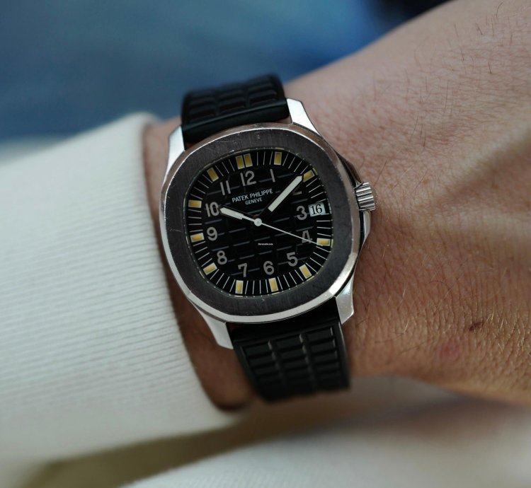 Patek Philippe Aquanaut Steel Aquanaut Ref 5060 With Original Papers