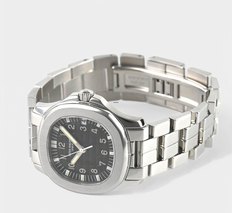 Patek Philippe Aquanaut Steel Black Automatic Date 34x36 3mm Papers 5066 1a