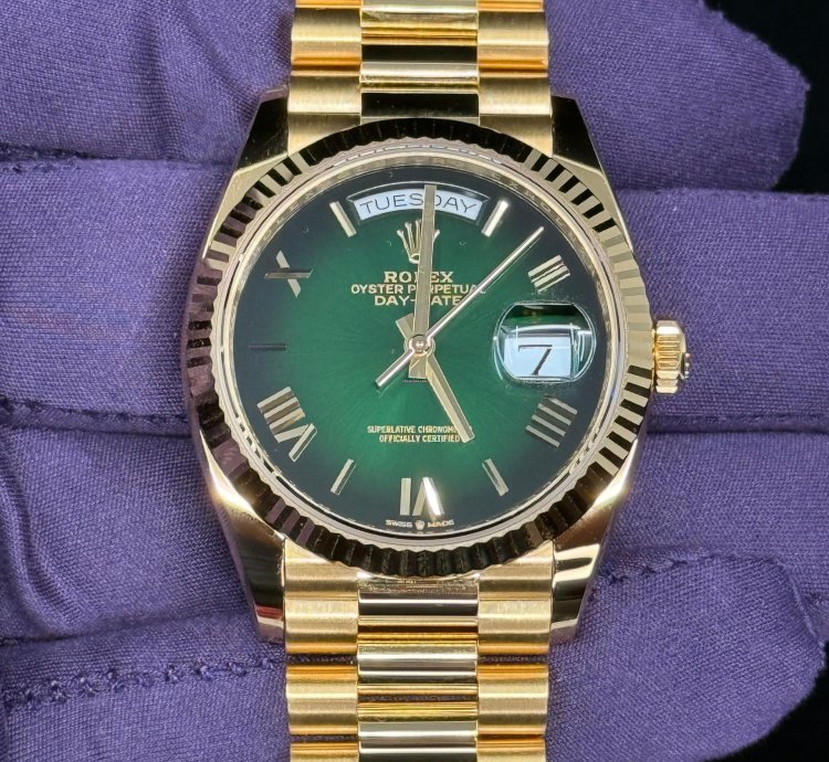 Rolex Day-date 36 36mm New Release 2024 Green Ombre Dial 128238 Box Papers