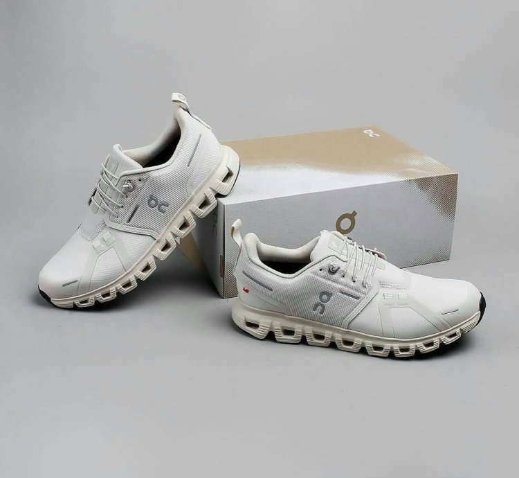 On Cloud 6 Waterproof White Pearl Ice