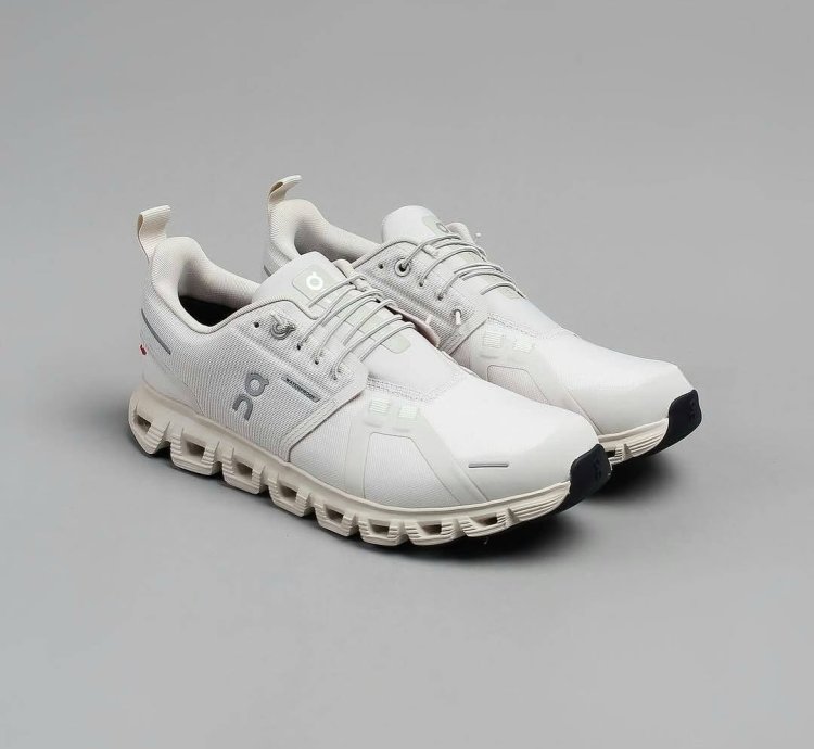 On Cloud 6 Waterproof White Pearl Ice
