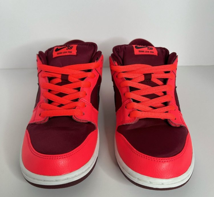 Nike Sb Dunk Low Laser Crimson