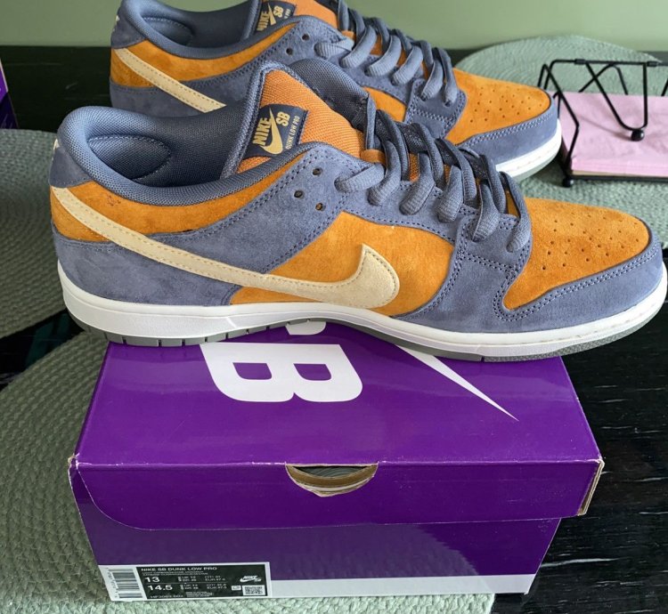 Nike Sb Dunk Low Light Carbon Monarch