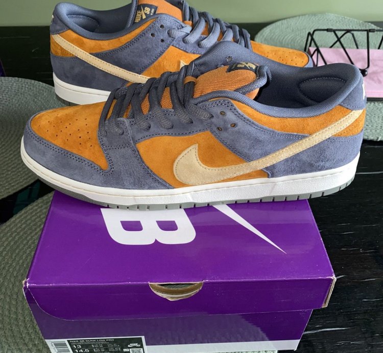 Nike Sb Dunk Low Light Carbon Monarch