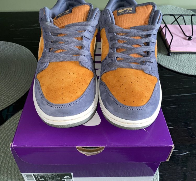 Nike Sb Dunk Low Light Carbon Monarch
