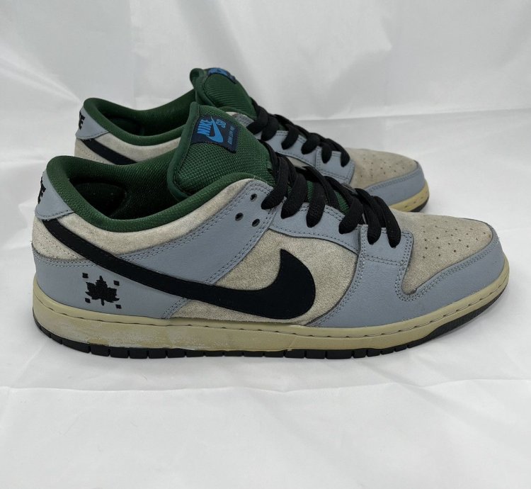 Nike Sb Dunk Low Maple Leaf Central Park Size 12