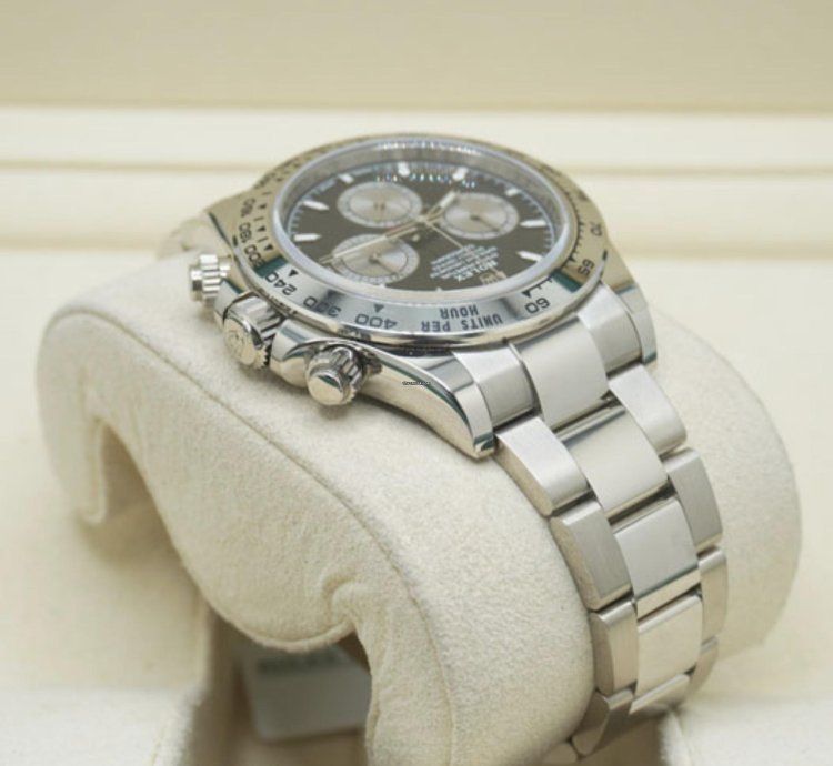 Rolex Daytona 126509 2025 Neu Schwarz Full Set