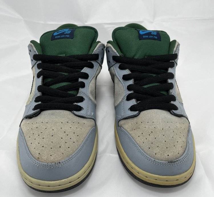 Nike Sb Dunk Low Maple Leaf Central Park Size 12