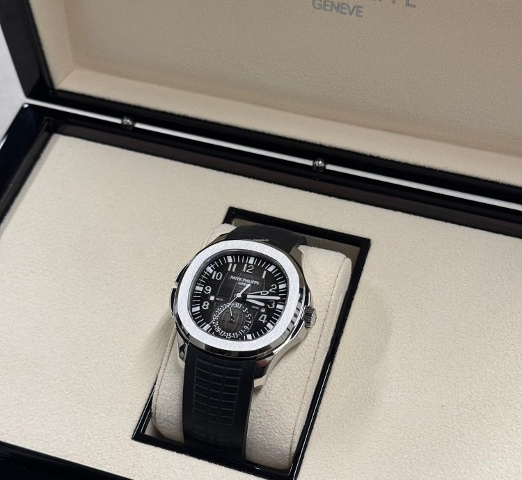 Patek Philippe Aquanaut Travel Time 2021 Full Set 5164a-001