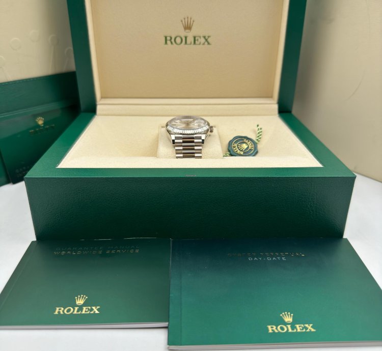 Rolex Day-date 36 36mm Silver Index Dial White Gold Bracelet 128239 Unworn 2022