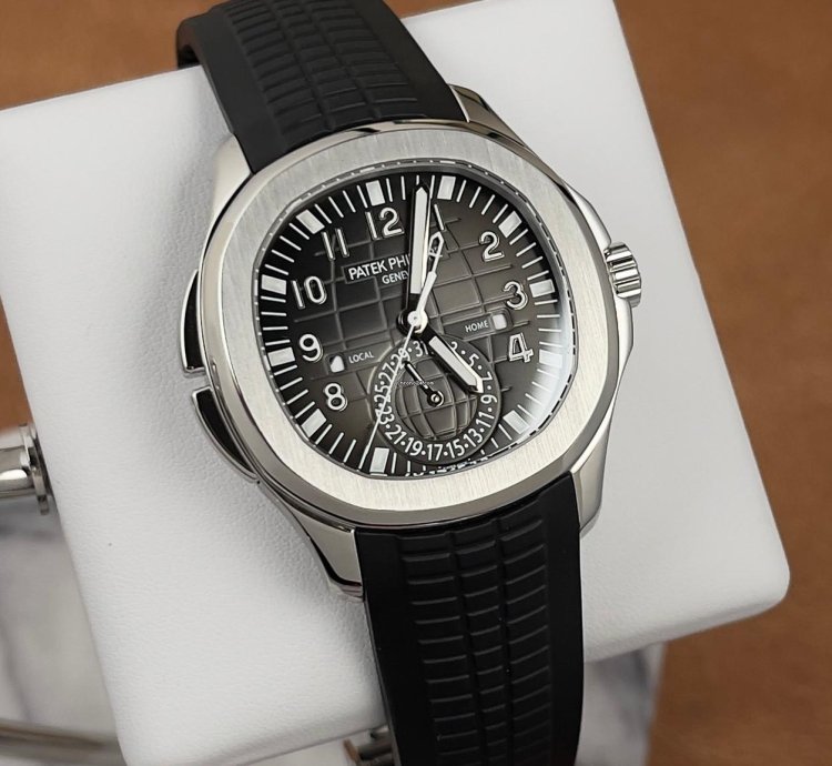 Patek Philippe Aquanaut Travel Time 5164 Dual Time Zone Complete Set In Stock