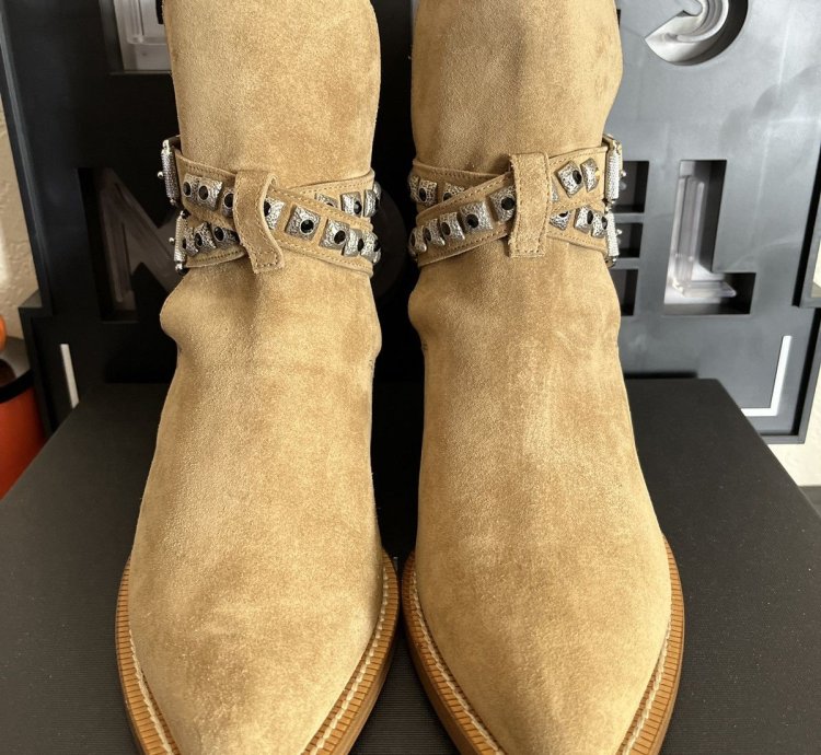 Nib Amiri Tan Jodphur Conch Suede Boots Studs Size 8 41