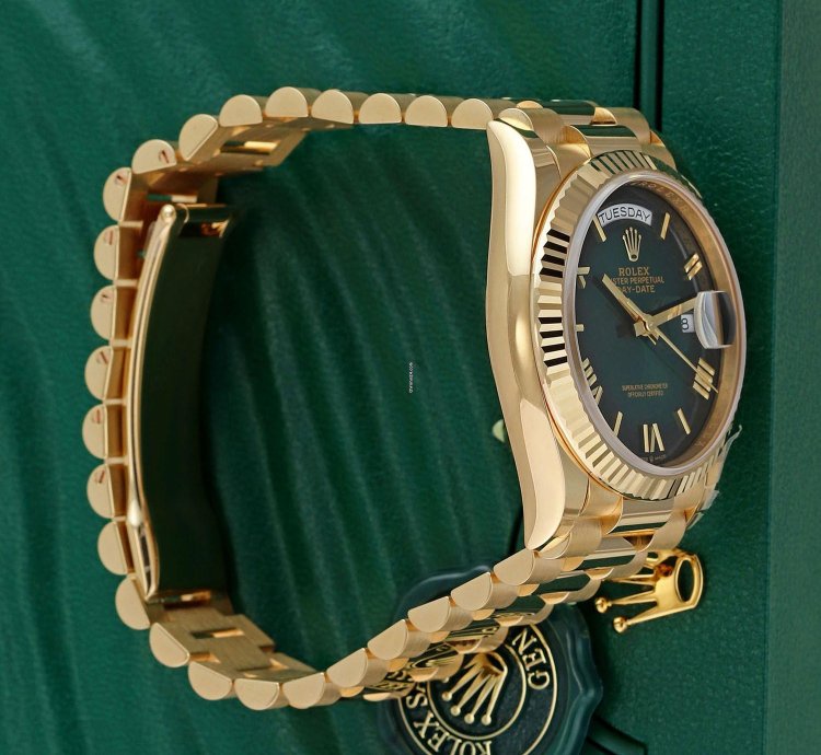 Rolex Day-date 36 36mm Yellow Gold 128238 Green Ombre Roman