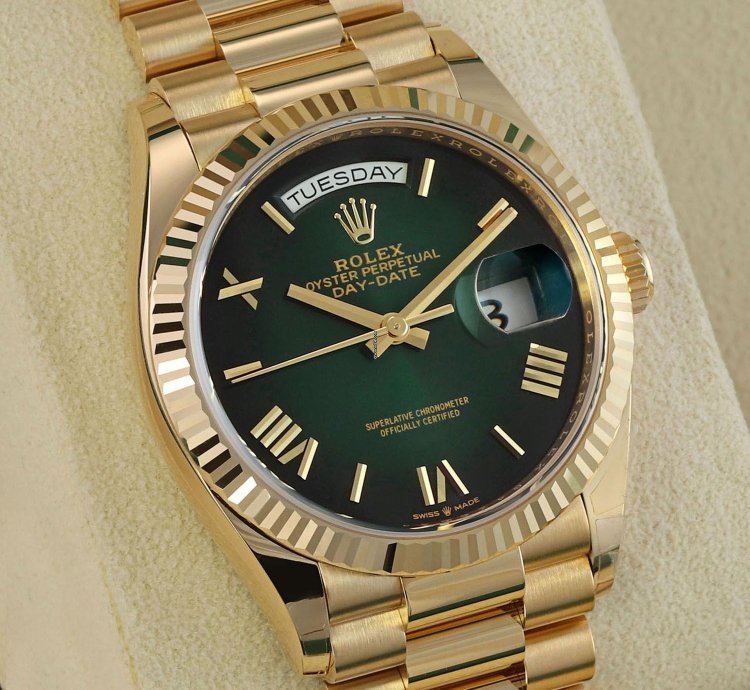 Rolex Day-date 36 36mm Yellow Gold 128238 Green Ombre Roman