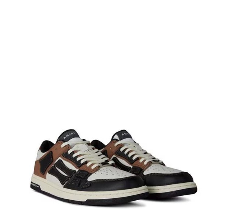 O1g2r1mq0324 Low Top Trainers In Black Brown