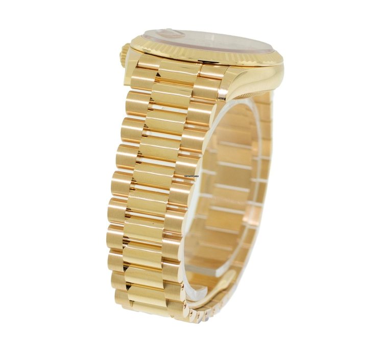 Rolex Day-date 36 36mm Yellow Gold Carnelian Roman Diamond Dial Fluted Bezel 128238