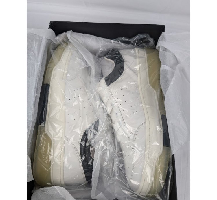 O1rshd1 2 Stadium Low Top Sneakers In White Black