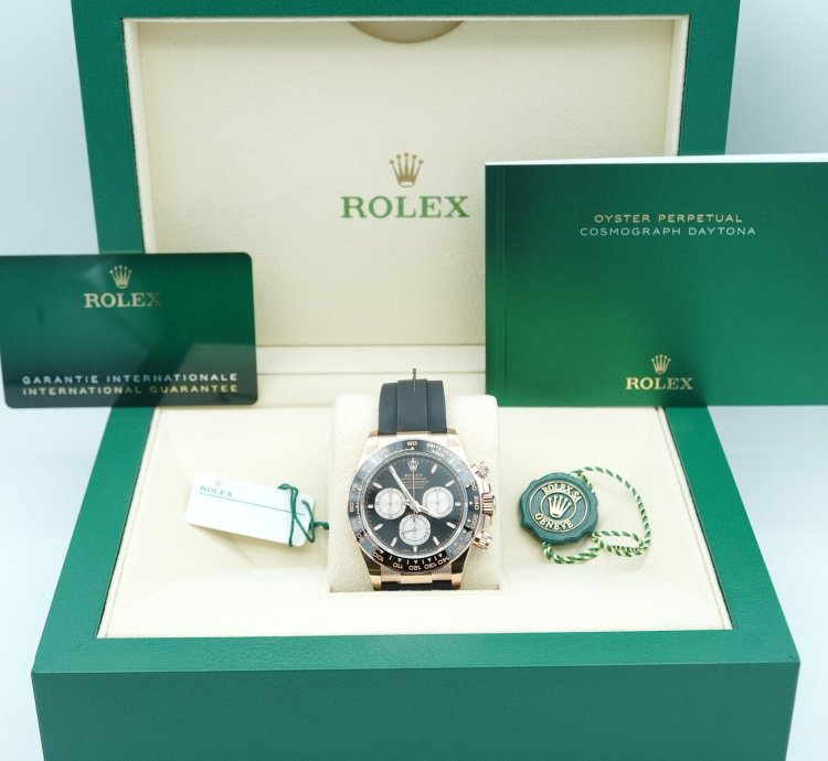 Rolex Daytona 126515ln Cosmograph Daytona 18k Rose Gold Oysterflex Black Dial Complete Set 2024