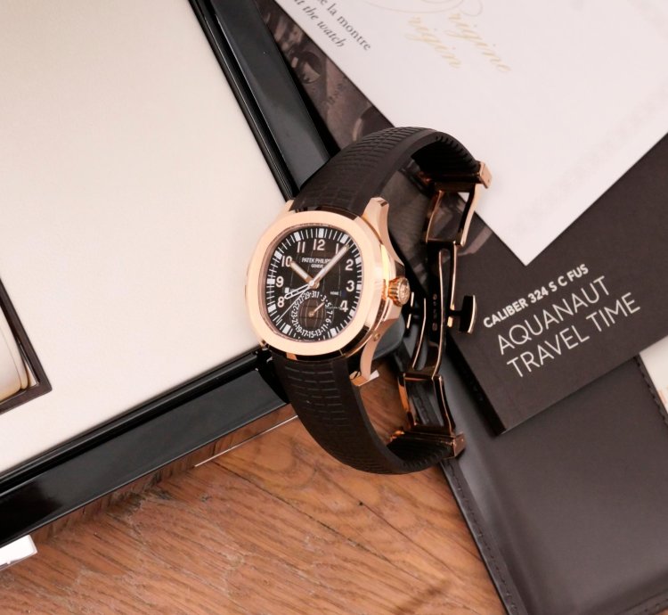 Patek Philippe Aquanaut Travel Time 5164r 2021