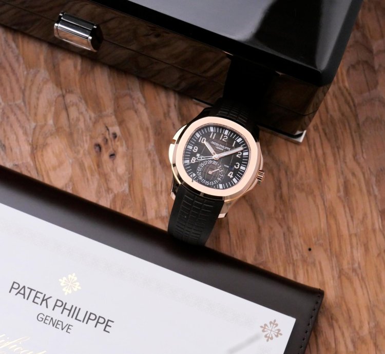 Patek Philippe Aquanaut Travel Time 5164r 2021