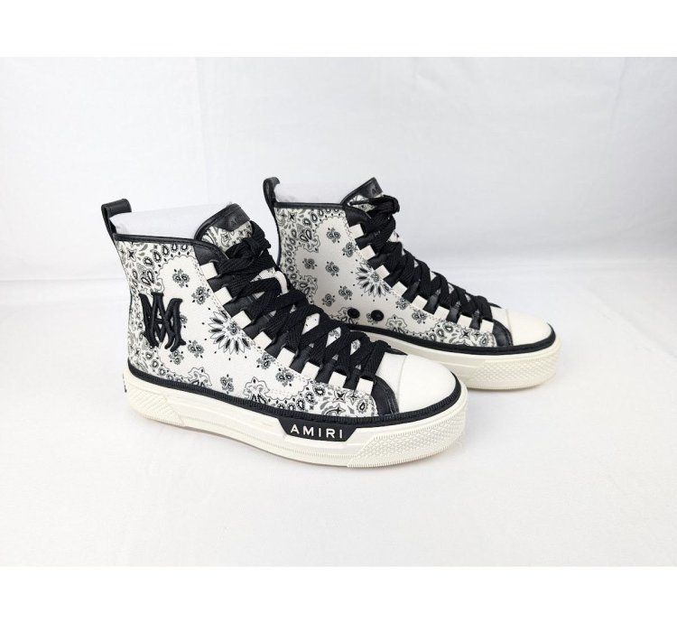 O1rshd1 Bandana Ma Court Hi Top Sneakers In White Black
