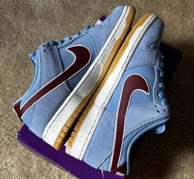 Nike Sb Dunk Low Phillies Size 9 Used