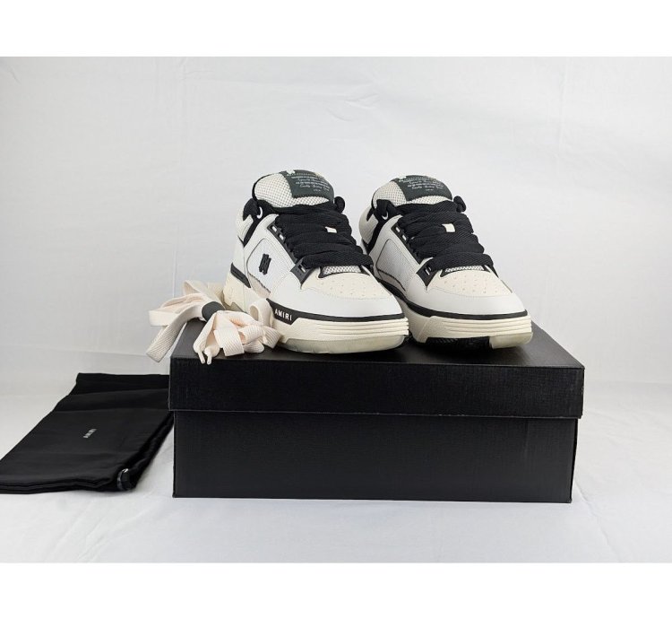 O1rshd1 Ma-1 Sneakers In White Black
