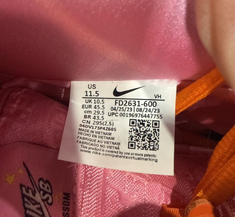 Nike Sb Dunk Low Powerpuff Girls Blossom