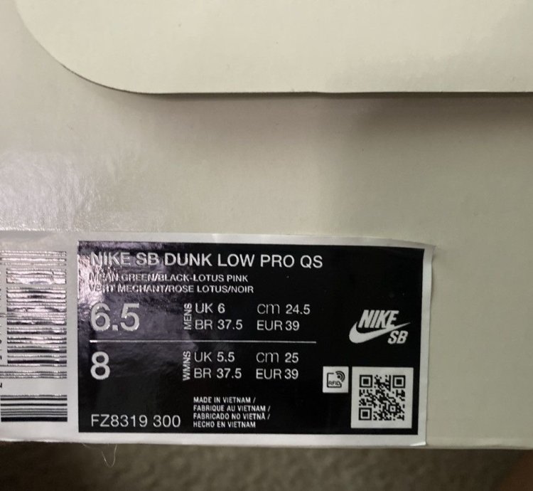 Nike Sb Dunk Low Powerpuff Girls Buttercup Size 6 5