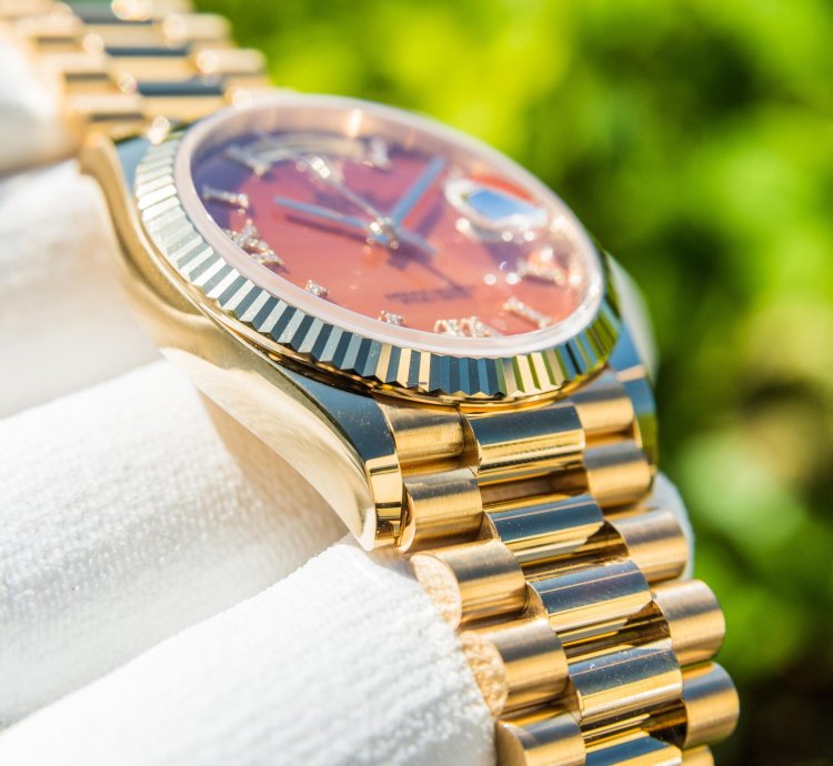 Rolex Day-date 36 Carnelian Diamond Set Dial - 128238