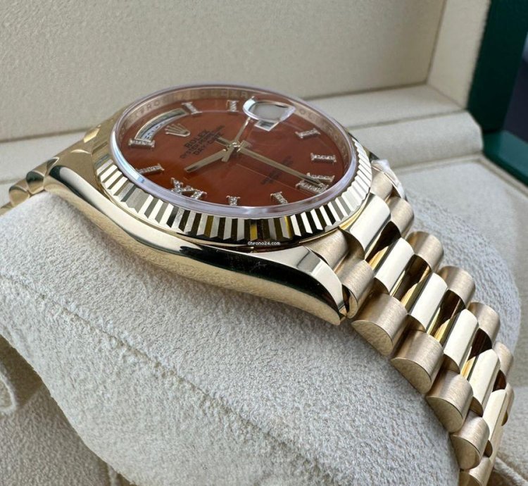 Rolex Day-date 36 Carnelian Set With Diamonds 36mm