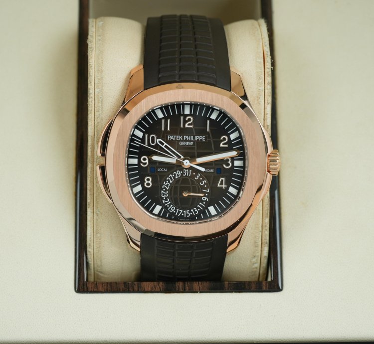 Patek Philippe Aquanaut Travel Time Rose Gold 5164r-001 Complete