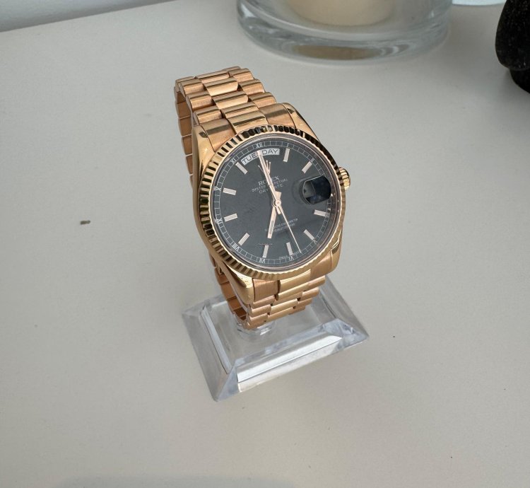 Rolex Day-date 36 Complete With Original Papers And Box