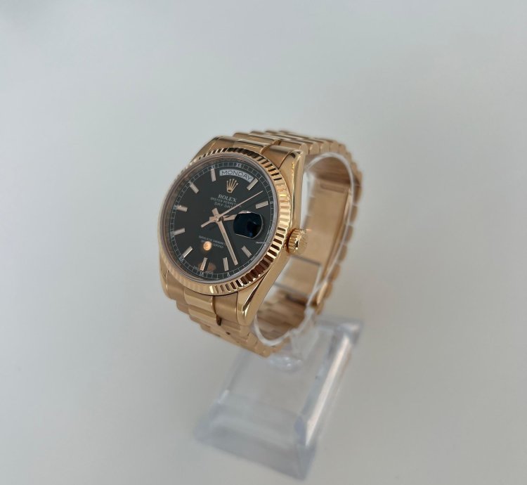 Rolex Day-date 36 Complete With Original Papers And Box