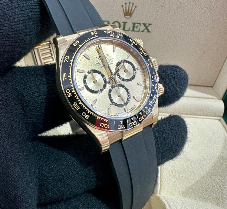 Rolex Daytona 126518ln Full Set New