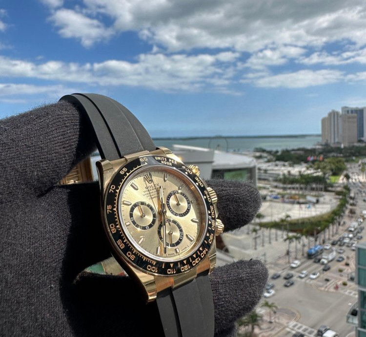 Rolex Daytona 126518ln Full Set New