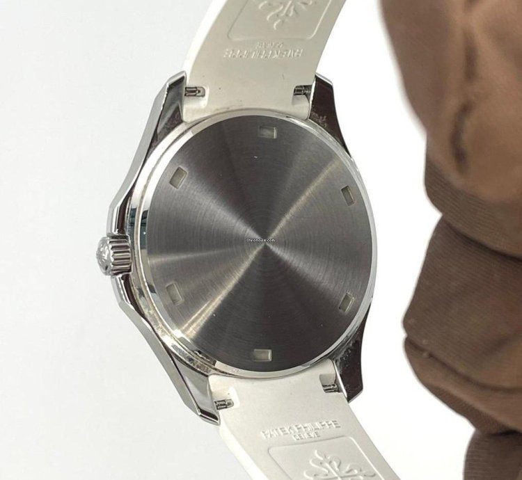 Patek Philippe Aquanaut Very Rare Steel Tiffany Signed Ladies Aquanaut 5267 200a-010
