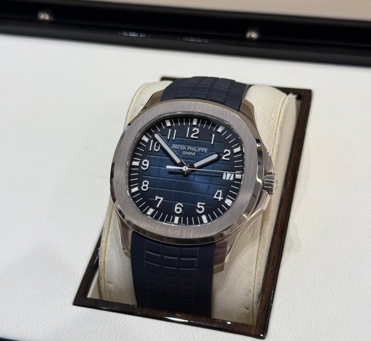 Patek Philippe Aquanaut White Gold Aquanaut
