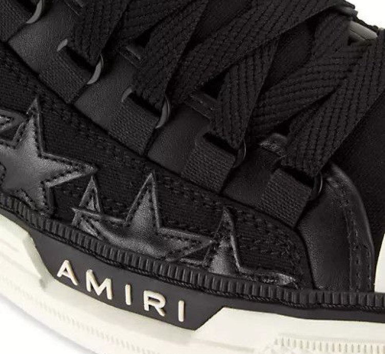O1w1db11224 Stars High-top Sneakers In Black White