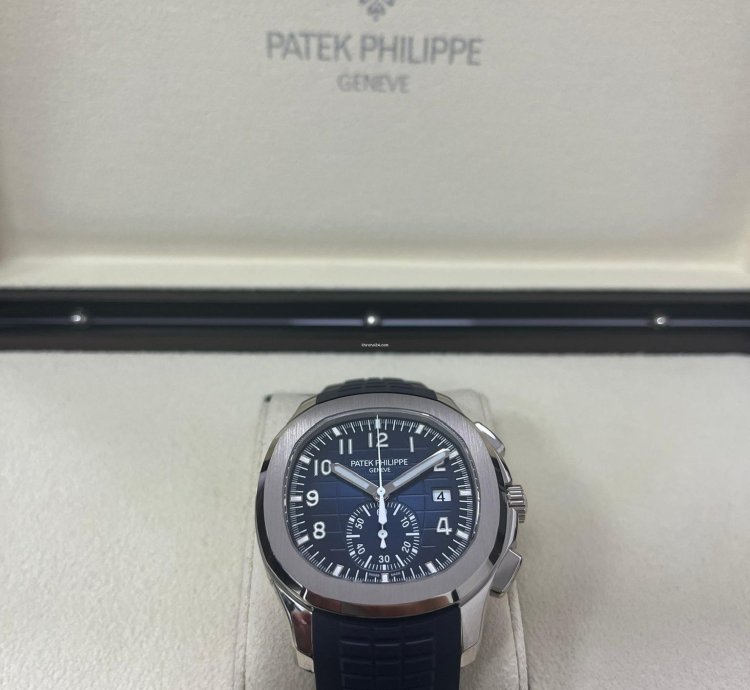 Patek Philippe Aquanaut White Gold Blue Dial 5968g-001